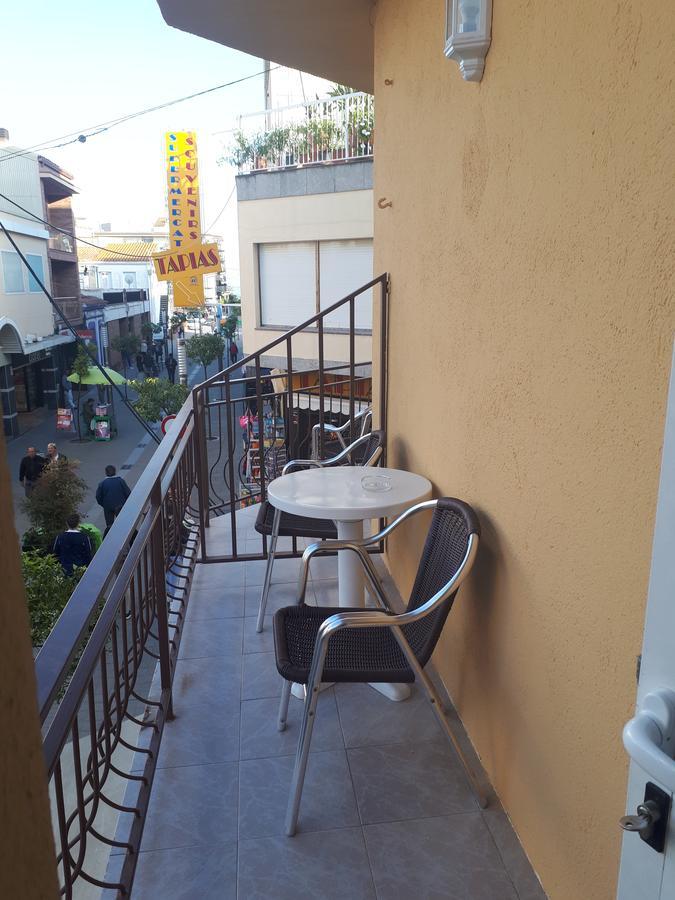 Hostal Margarita 皮内达德马尔 外观 照片