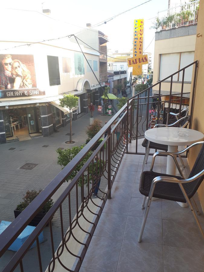 Hostal Margarita 皮内达德马尔 外观 照片