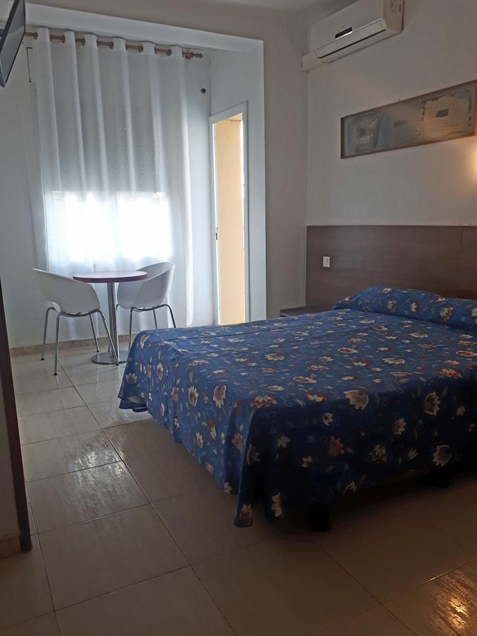 Hostal Margarita 皮内达德马尔 外观 照片