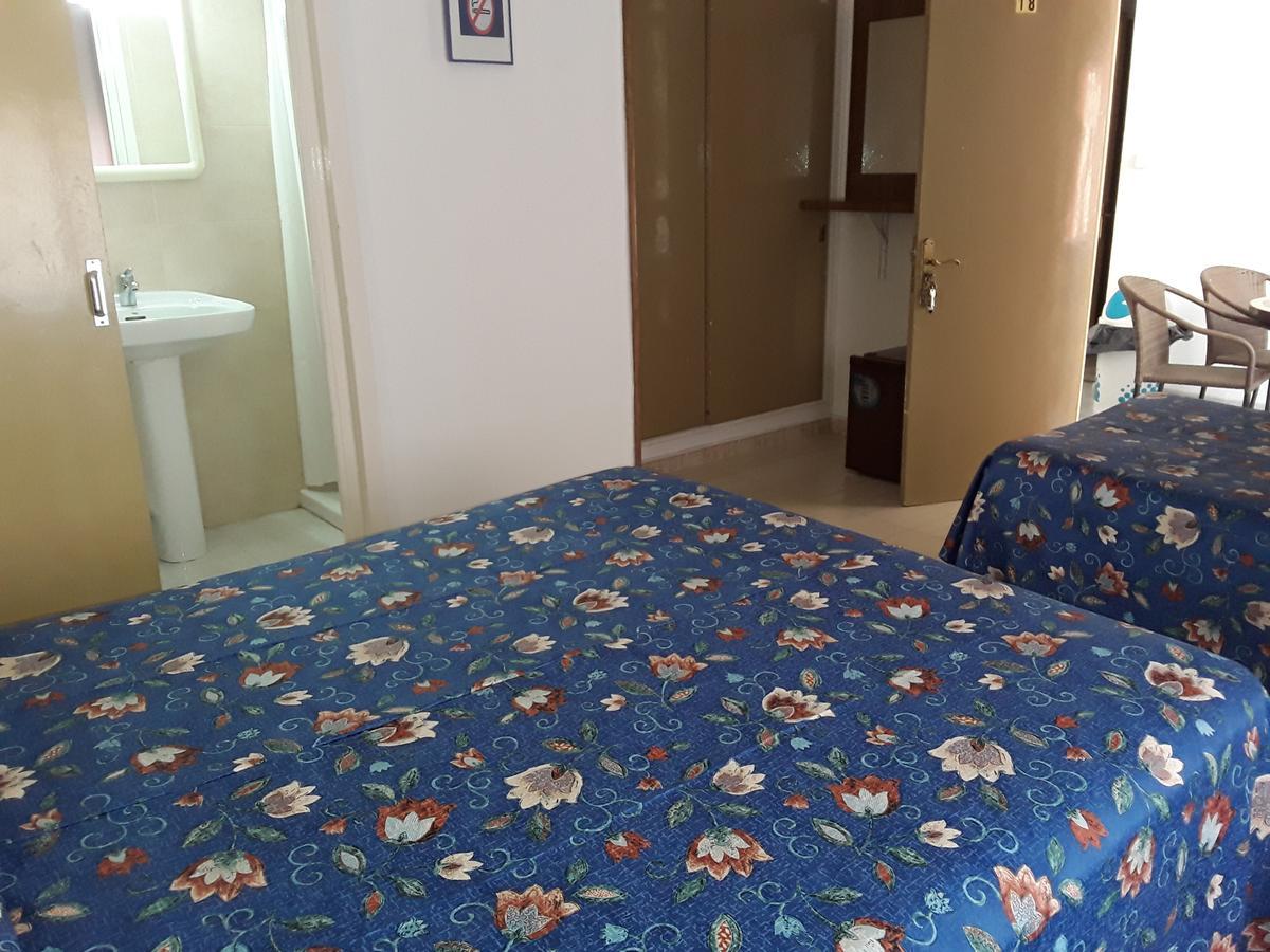 Hostal Margarita 皮内达德马尔 外观 照片